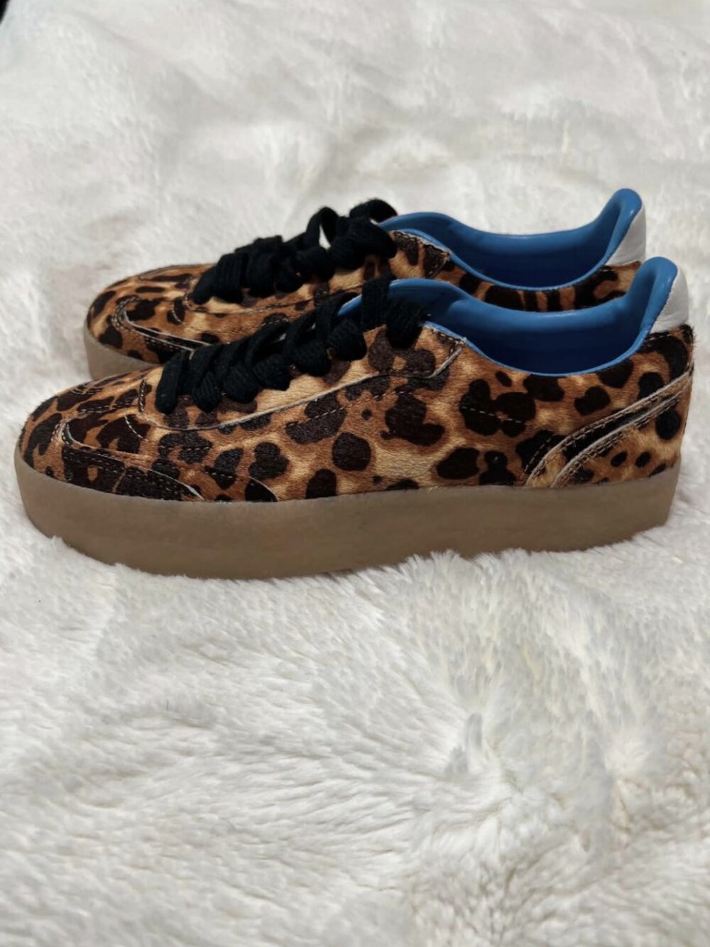 Steve Madden Tux leopard print leather sneakers, size 6